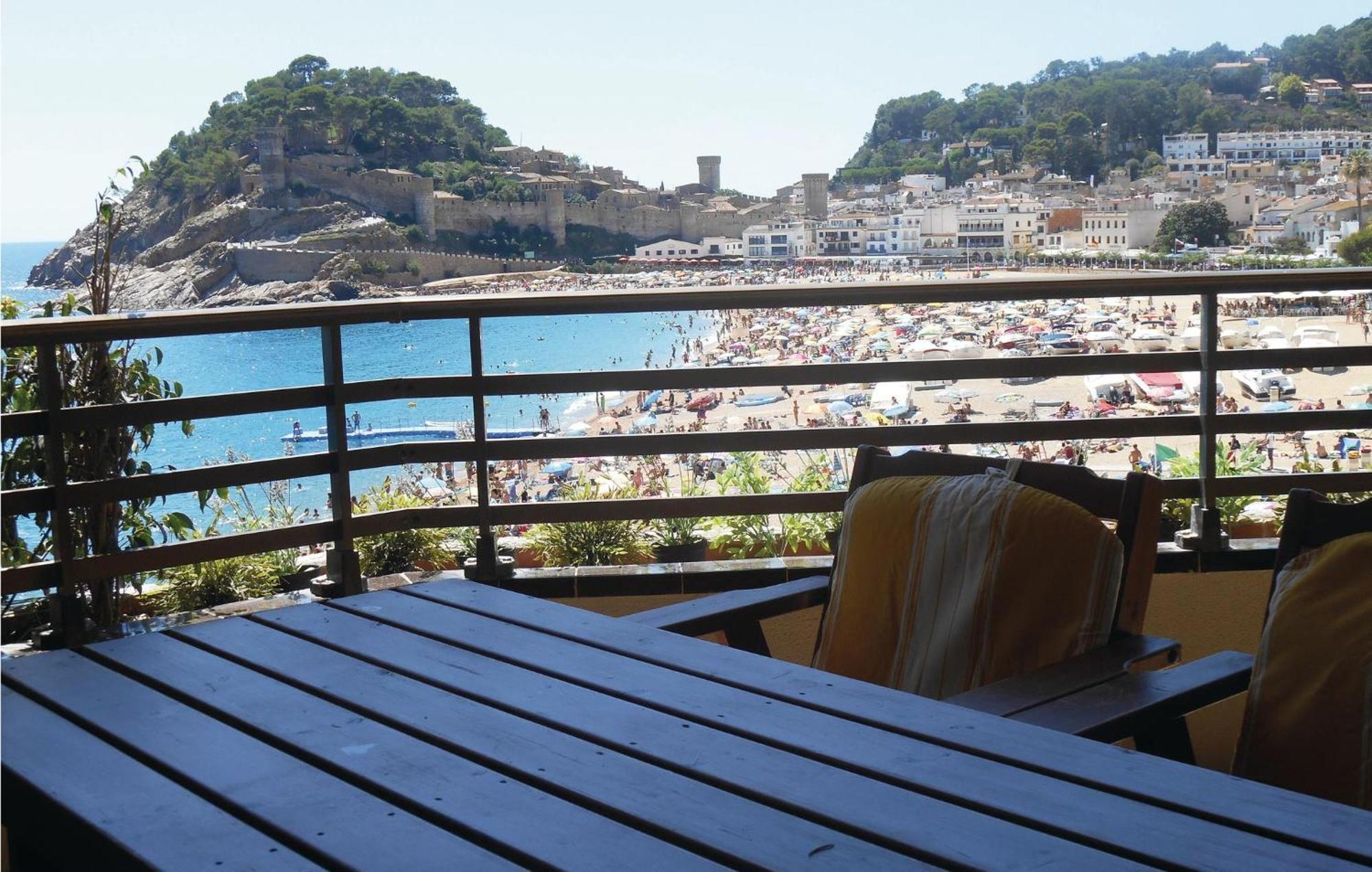 3 Bedroom Gorgeous Apartment In Tossa De Mar Exterior photo