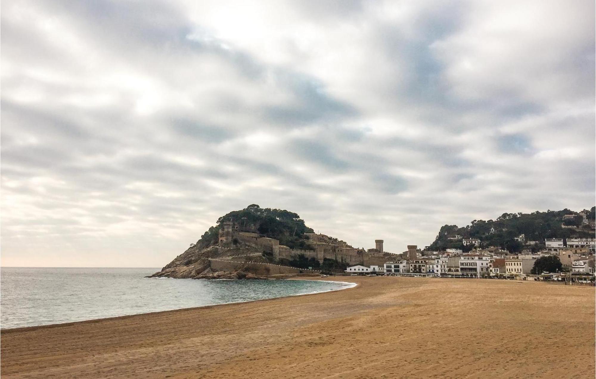 3 Bedroom Gorgeous Apartment In Tossa De Mar Exterior photo