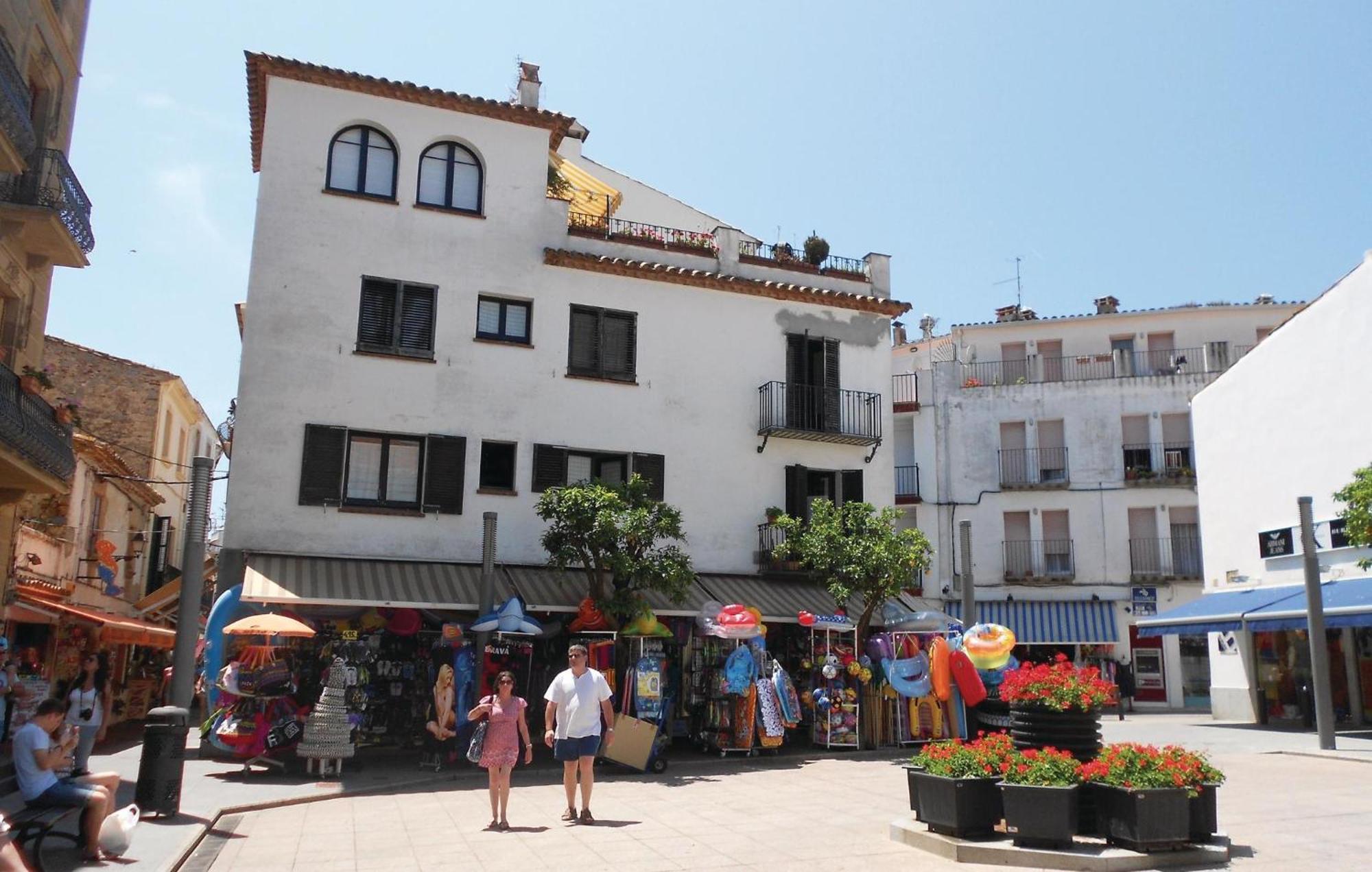 3 Bedroom Gorgeous Apartment In Tossa De Mar Exterior photo