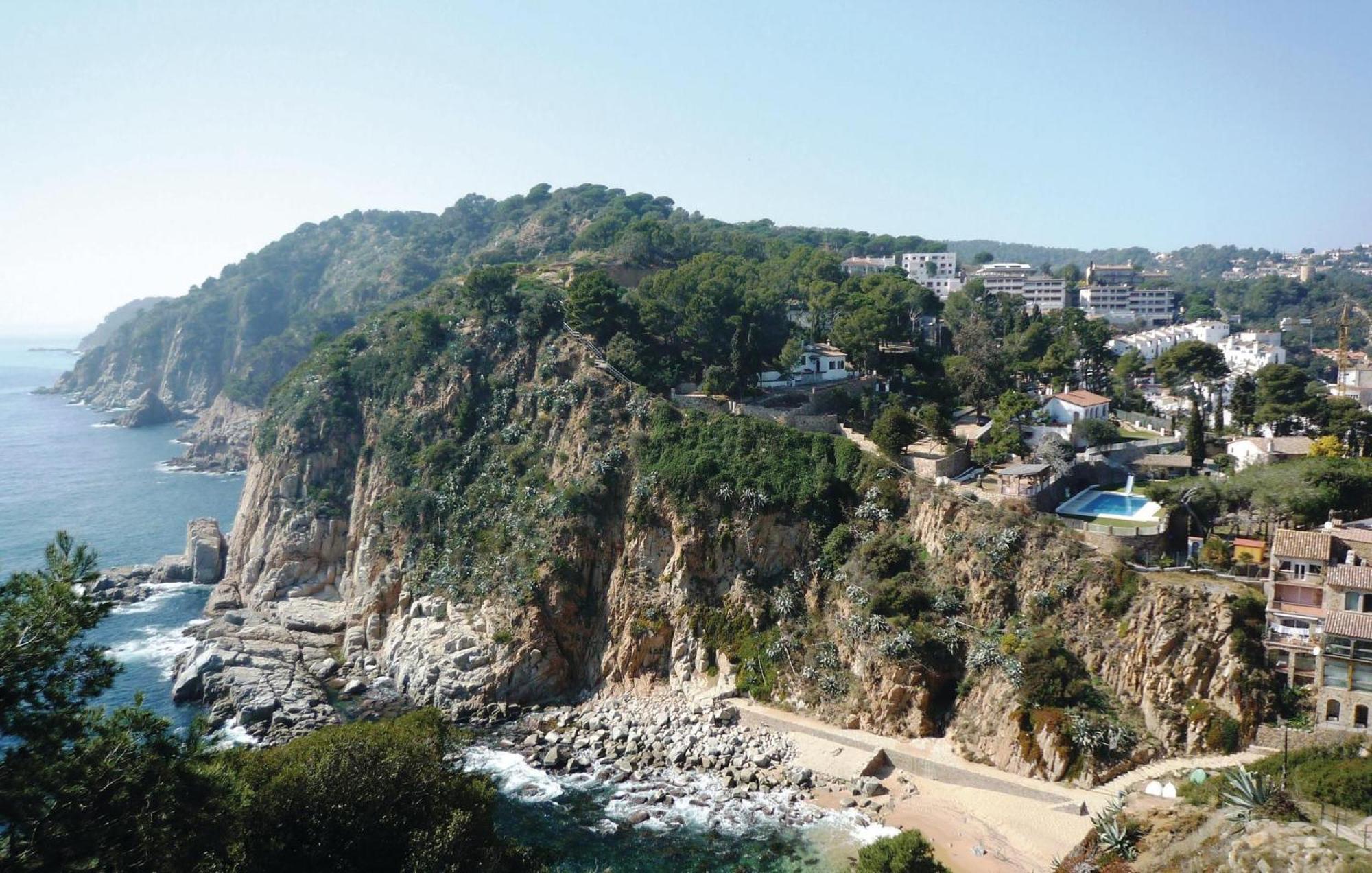 3 Bedroom Gorgeous Apartment In Tossa De Mar Exterior photo